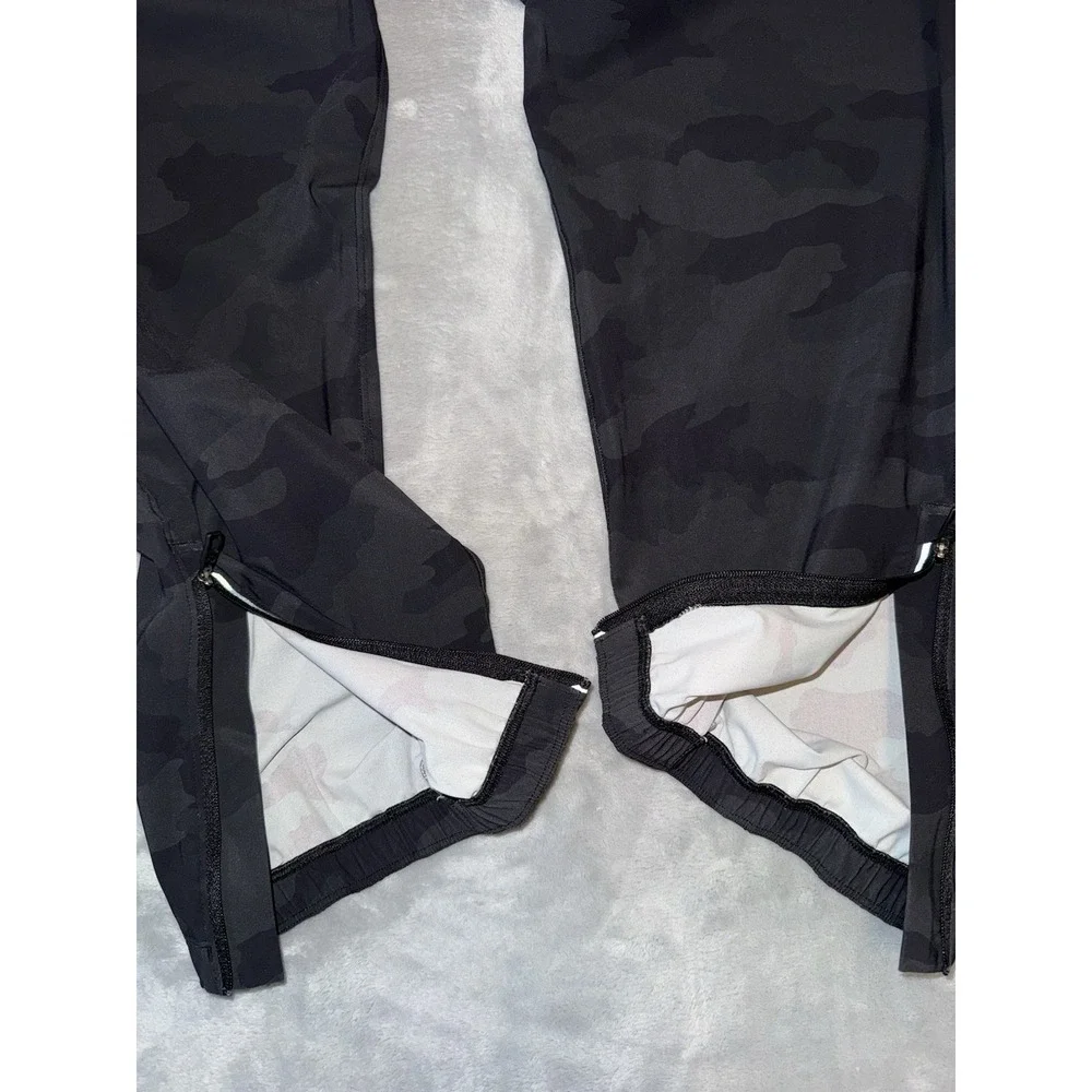 Lululemon Surge Joggers L Heritage Camo Black Athleisure Running Gorpcore Sporty